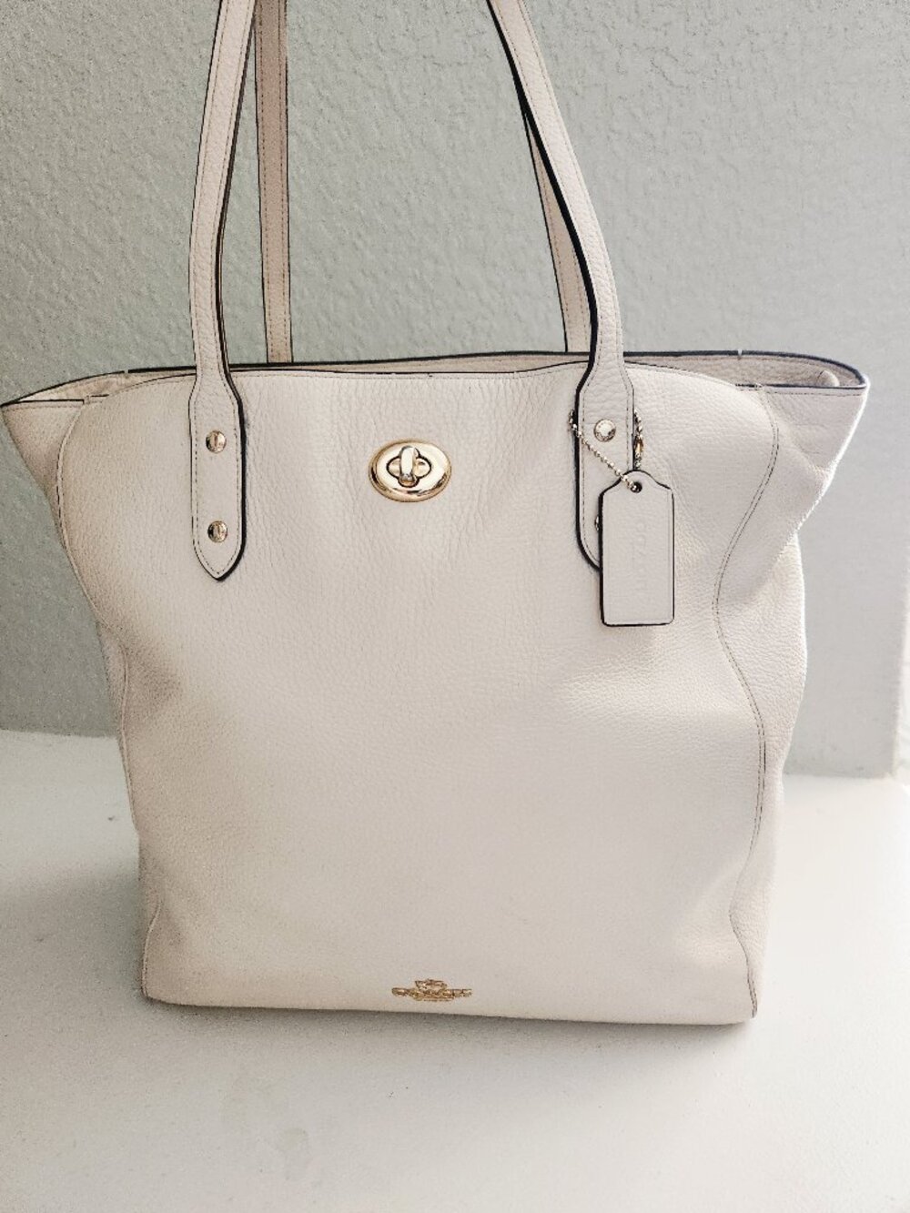 Coach Town Turnlock Chalk Leather Shoulder Bag Purse Tote